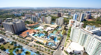 Caldas Novas deve atrair cerca de 100 mil turistas no feriado da Semana Santa